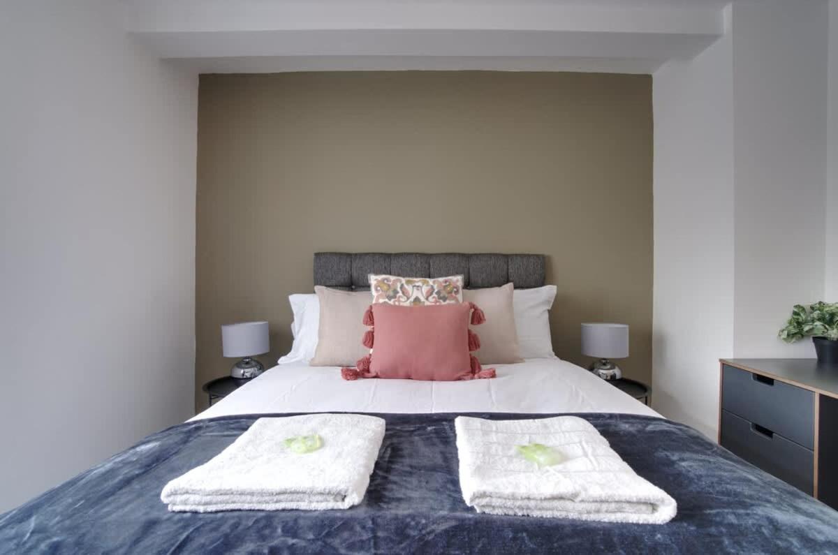2Br City Centre Apt, Self Check In, Wifi, By Derbnb Sheffield Exteriör bild