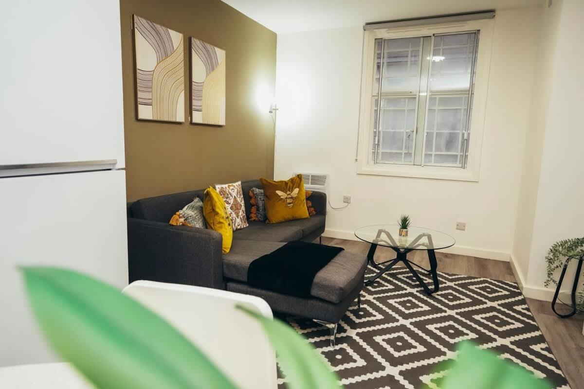 2Br City Centre Apt, Self Check In, Wifi, By Derbnb Sheffield Exteriör bild
